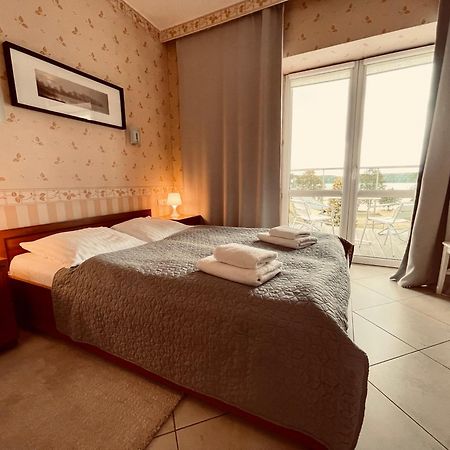 צ'ארזיקובי Hotel Bellevue חדר תמונה