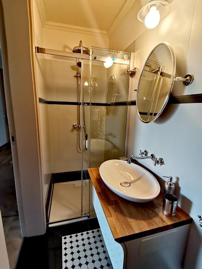 צ'ארזיקובי Hotel Bellevue מראה חיצוני תמונה